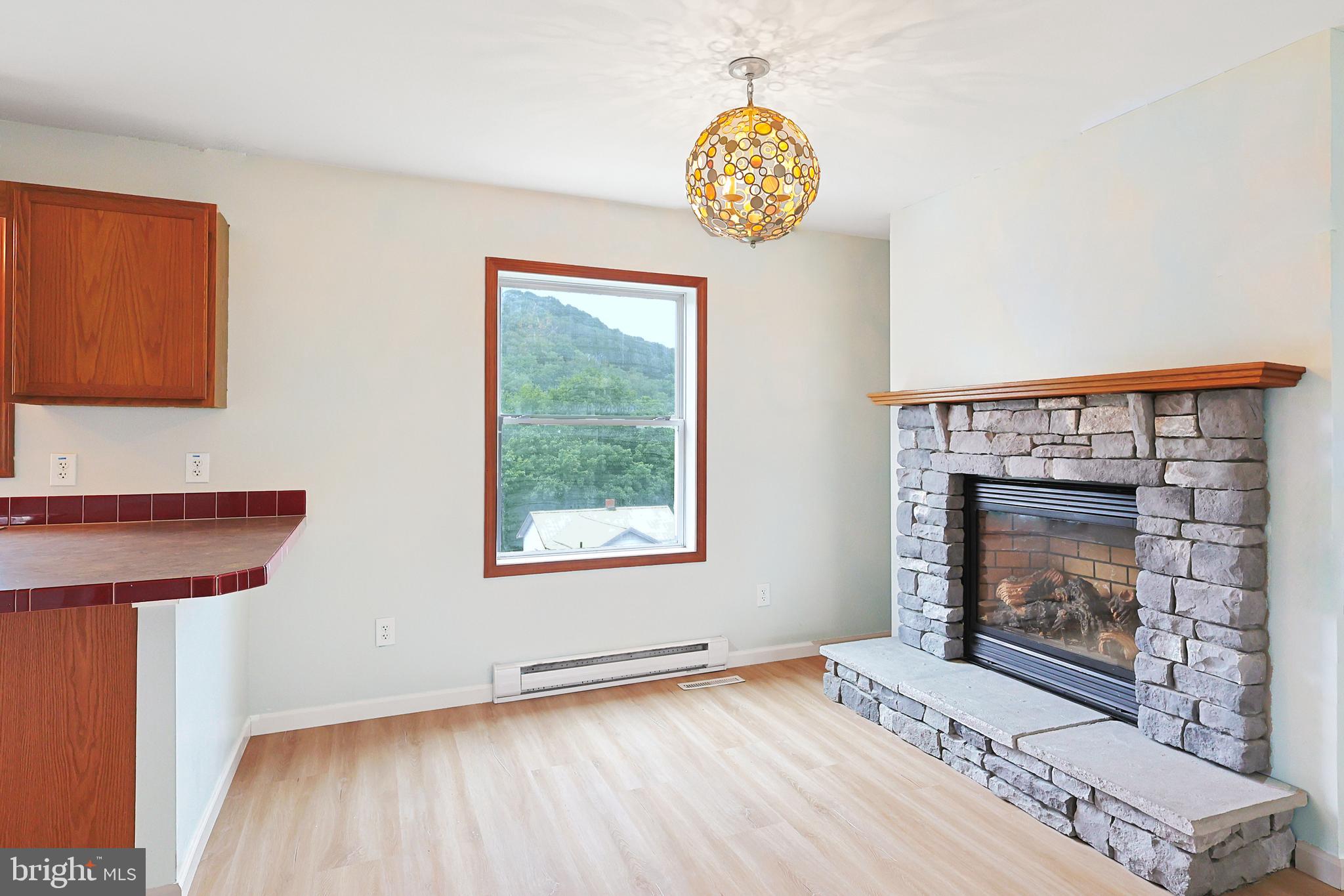 8 FURNACE STREET