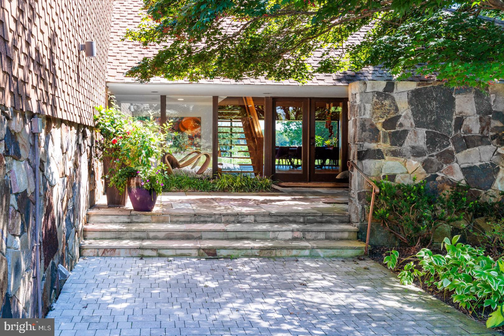 3207 BENNETT POINT ROAD