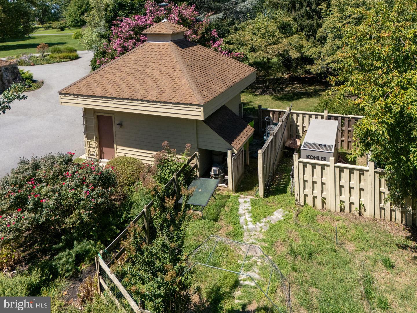 BENNETT POINT - Residential