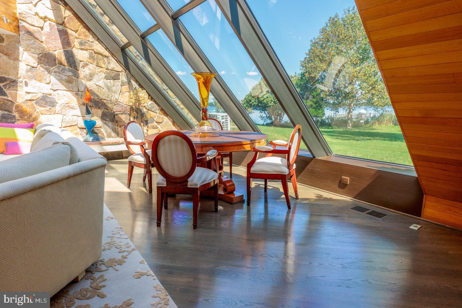 BENNETT POINT - Residential