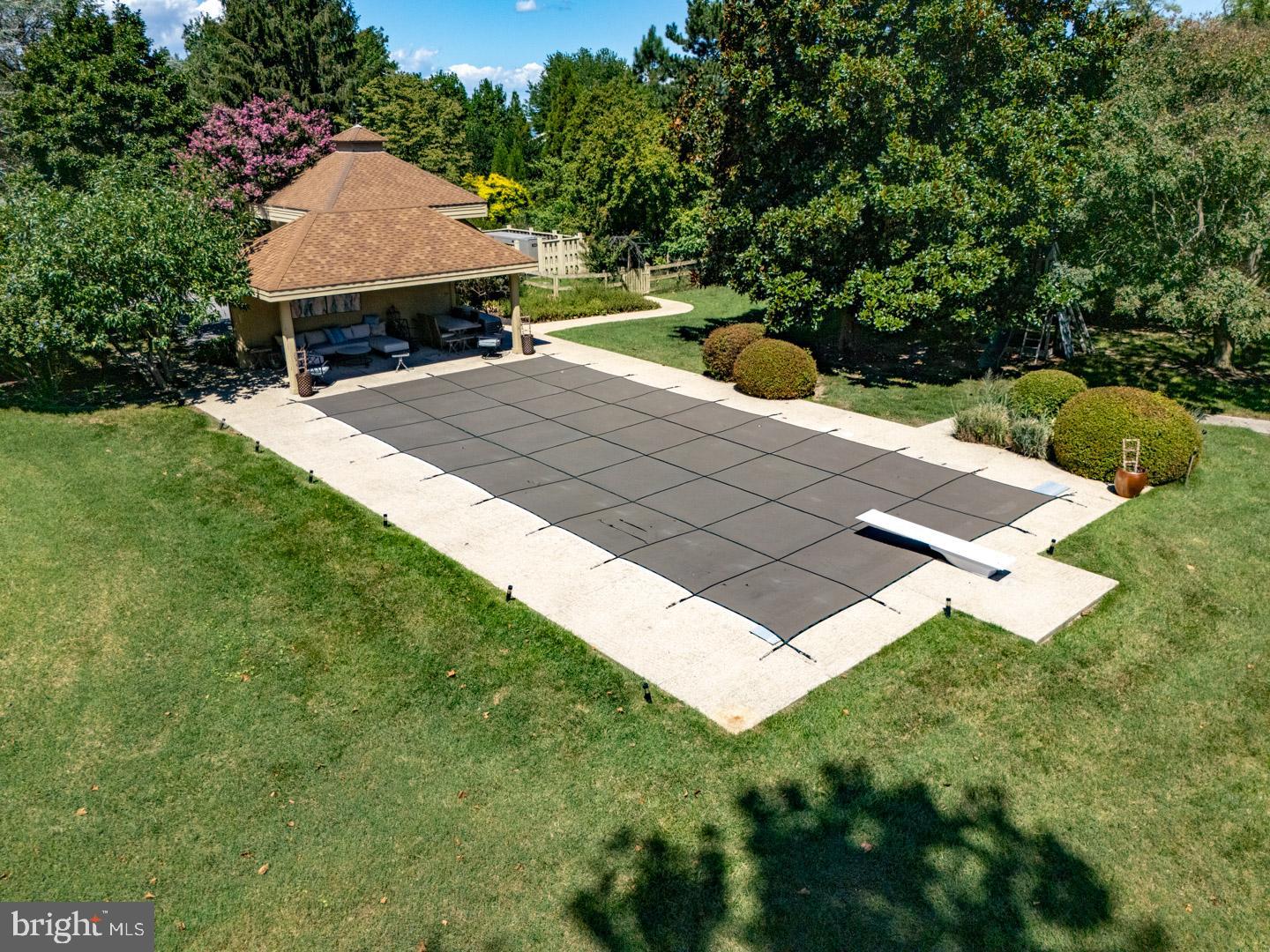 BENNETT POINT - Residential