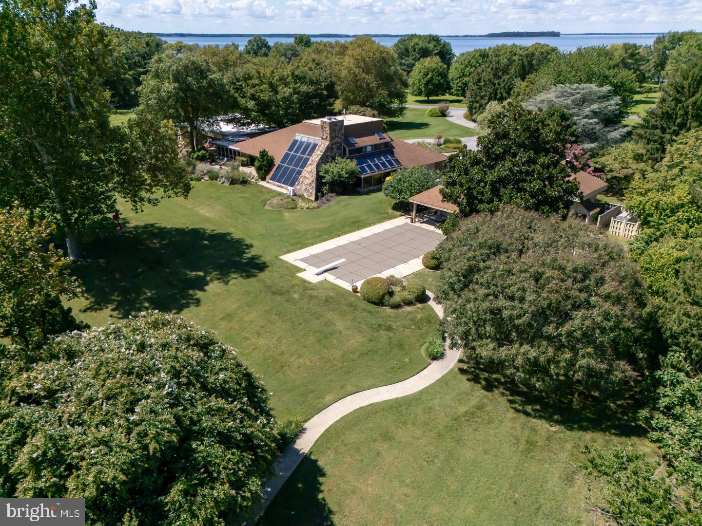 BENNETT POINT - Residential