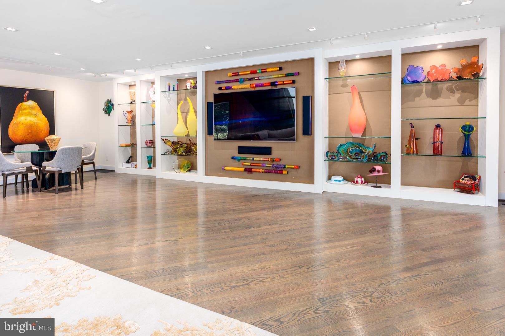 BENNETT POINT - Residential