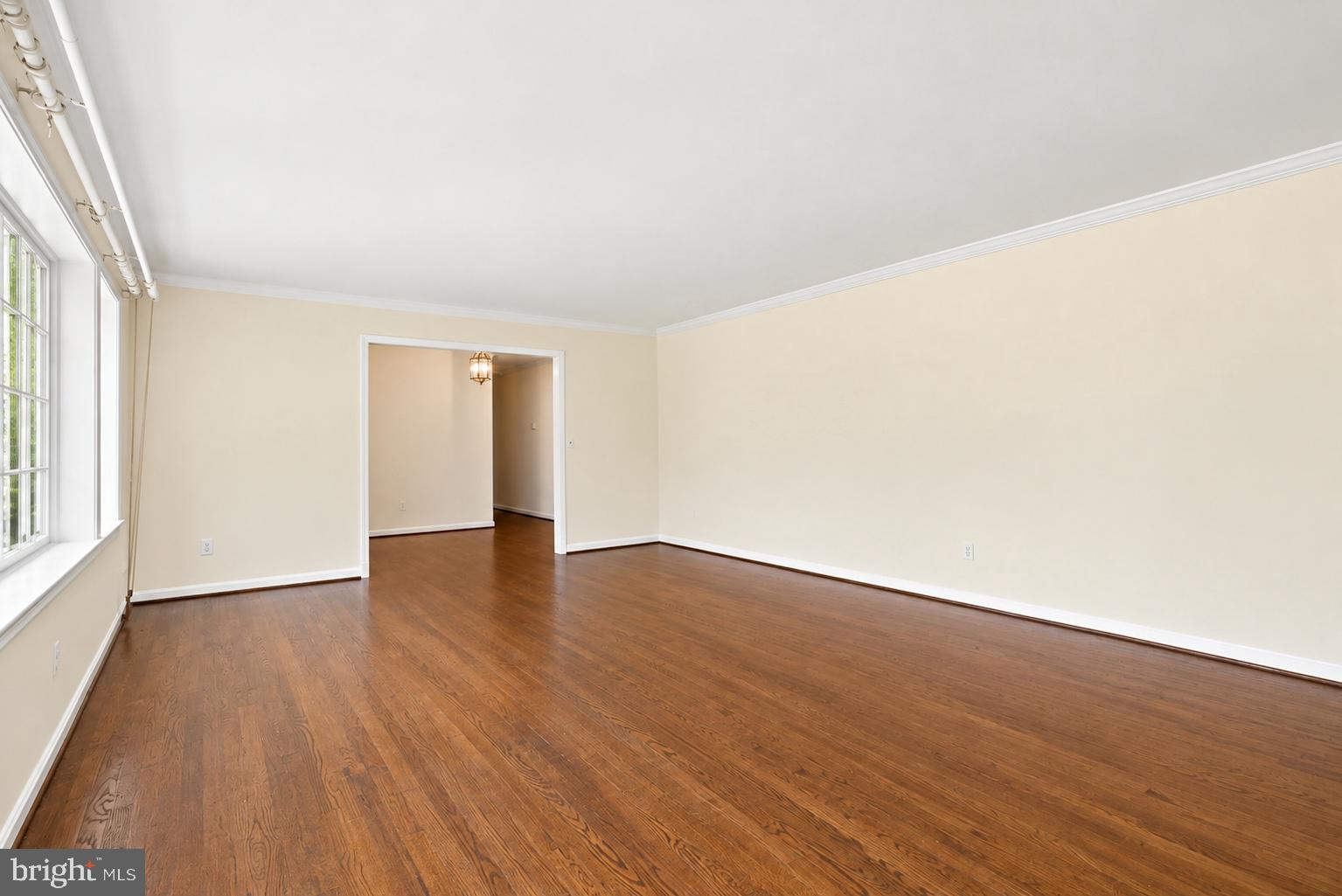 11009 CRIPPLEGATE ROAD