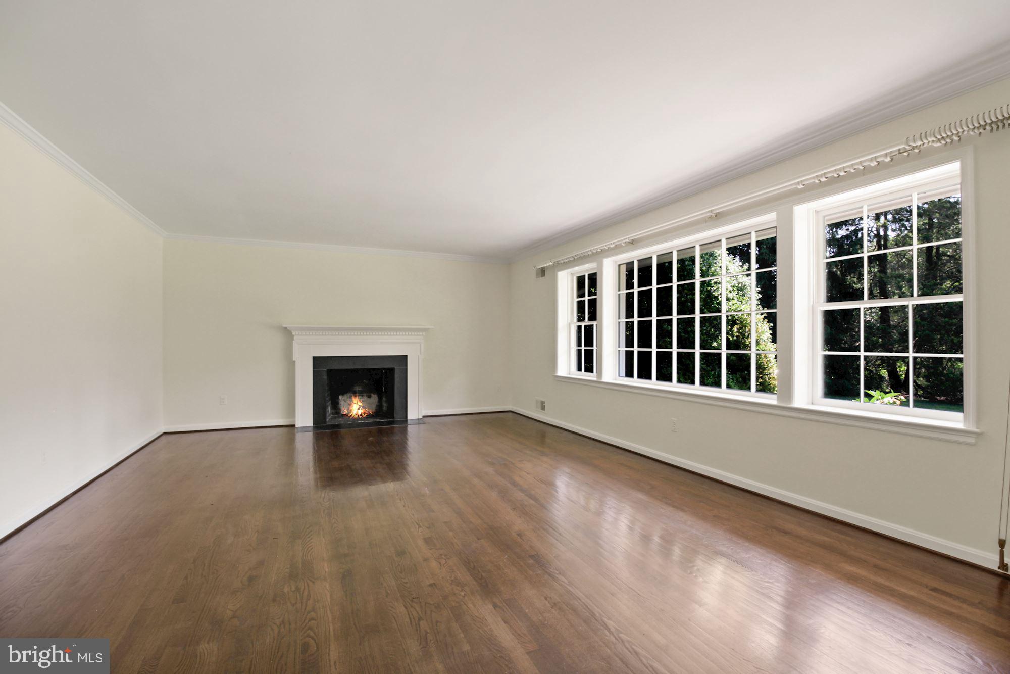 11009 CRIPPLEGATE ROAD