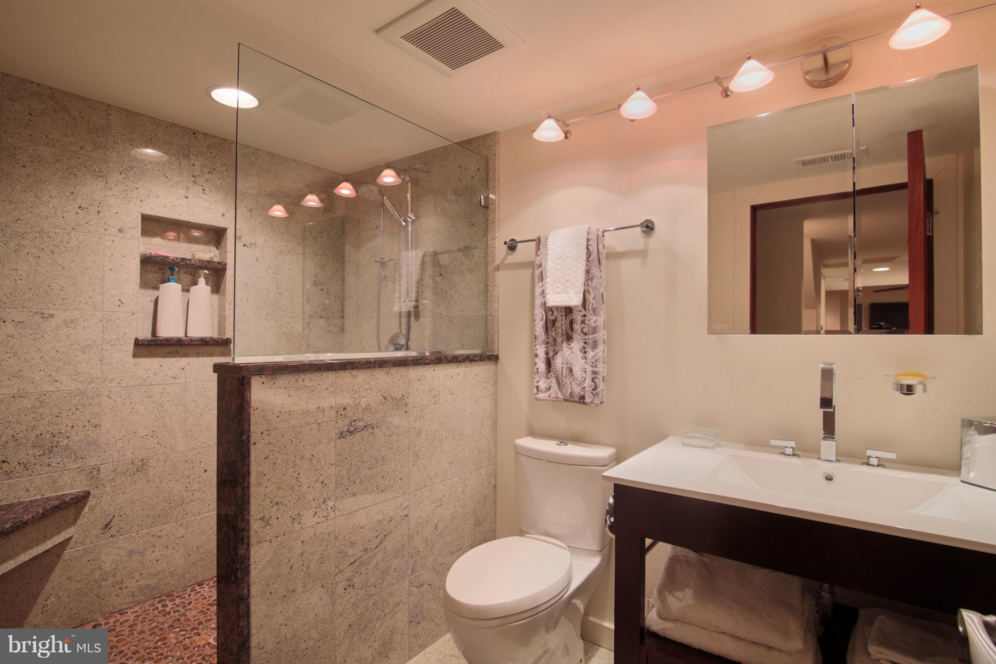 HOLLY HILL HARBOR - Residential