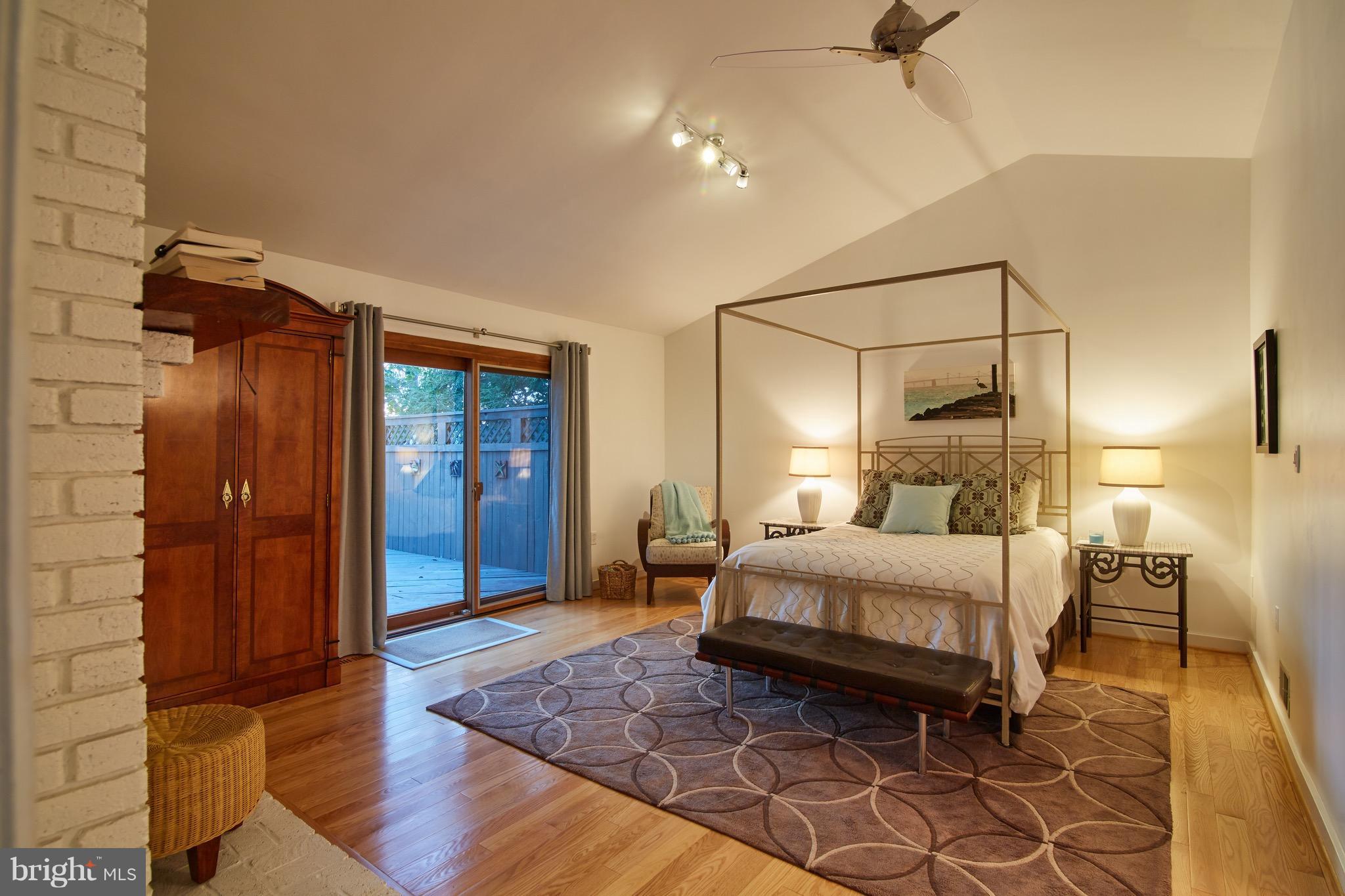 HOLLY HILL HARBOR - Residential