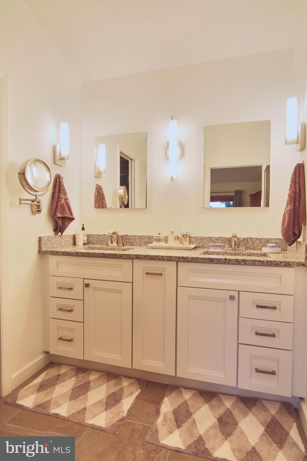 HOLLY HILL HARBOR - Residential