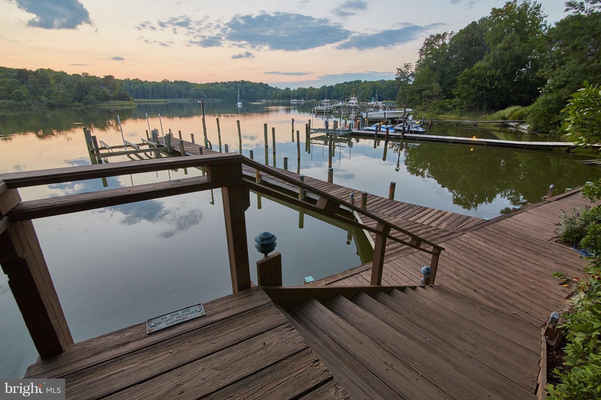HOLLY HILL HARBOR - Residential