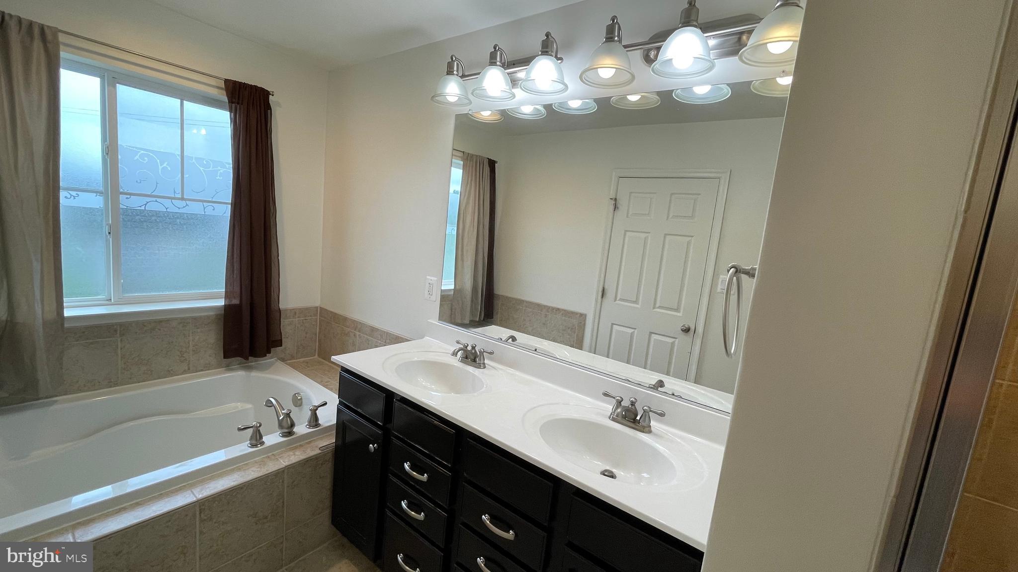 BELMONT ESTATES - Residential Lease