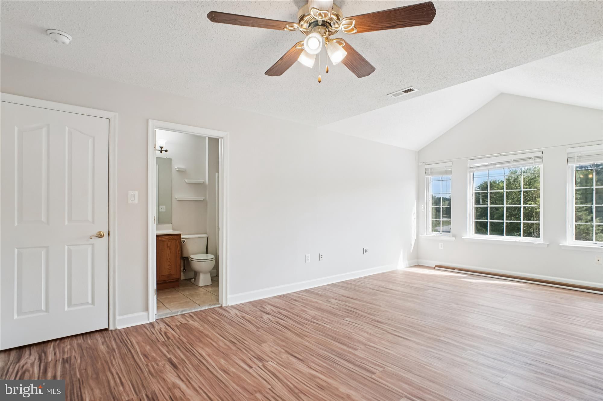 LONGMEADE - Residential