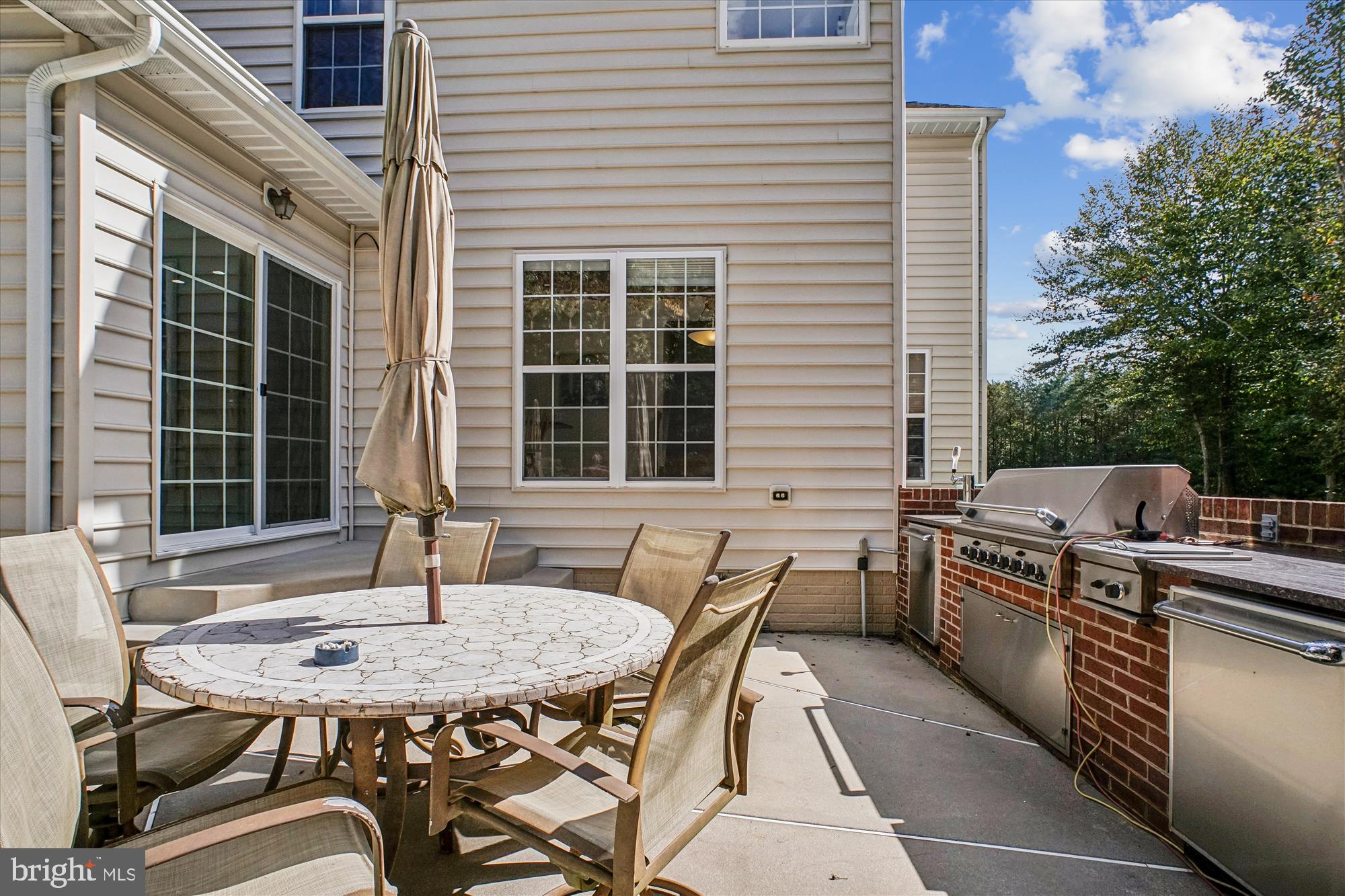 LONGMEADE - Residential