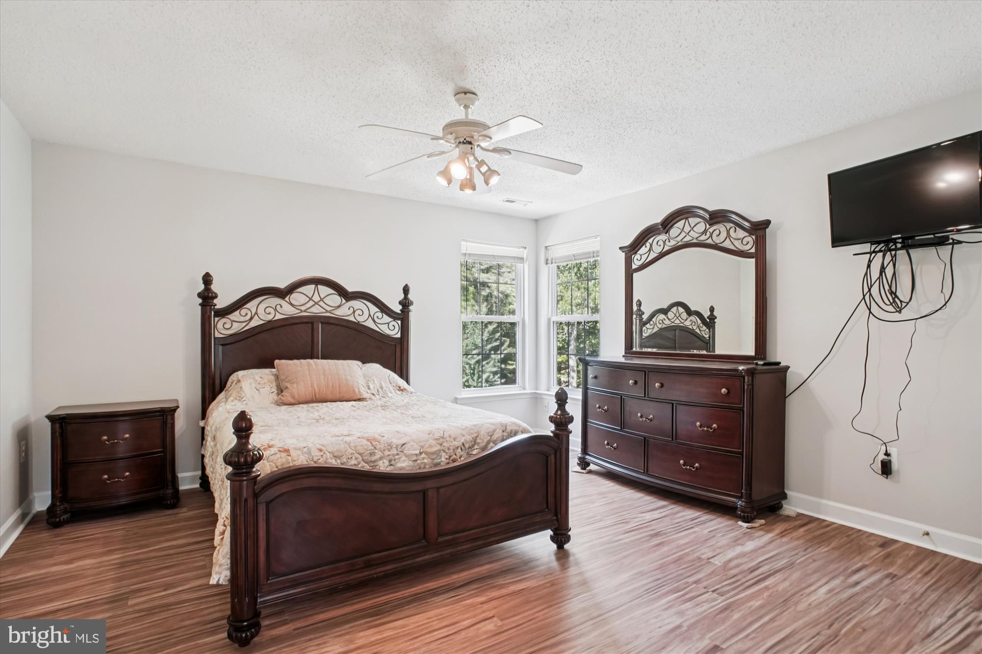 LONGMEADE - Residential