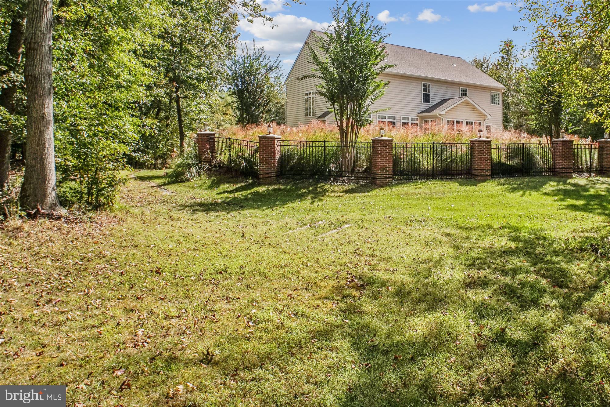 LONGMEADE - Residential