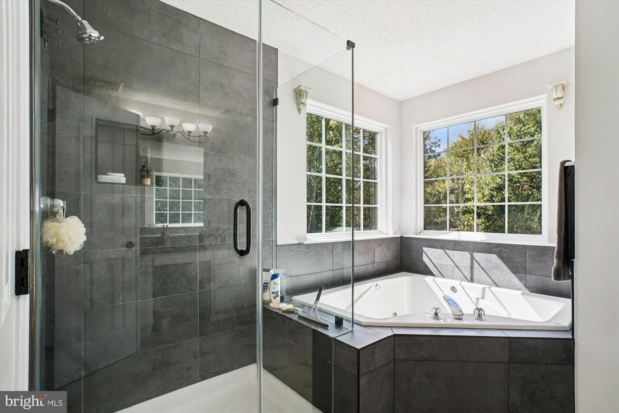 LONGMEADE - Residential