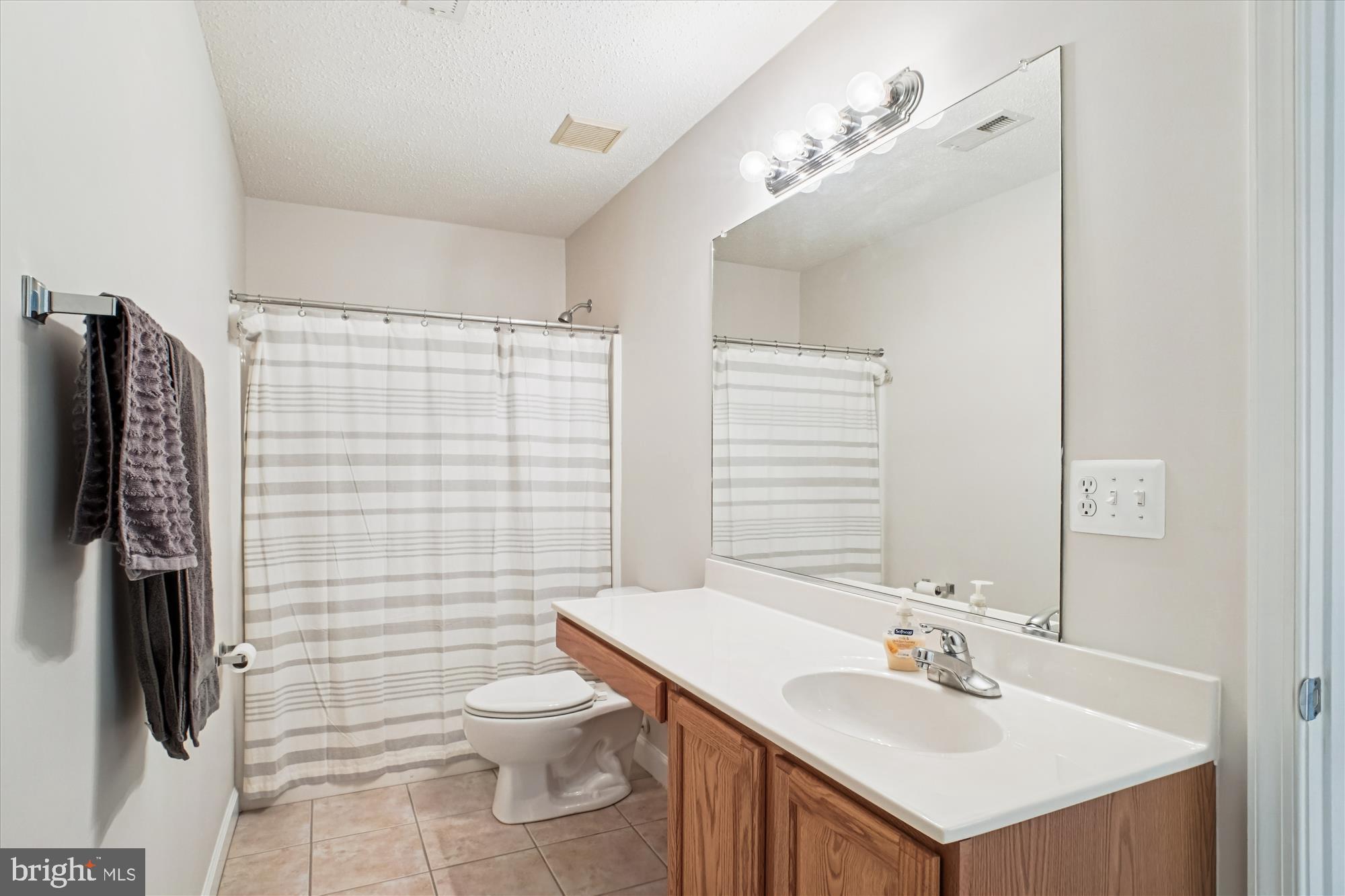 LONGMEADE - Residential