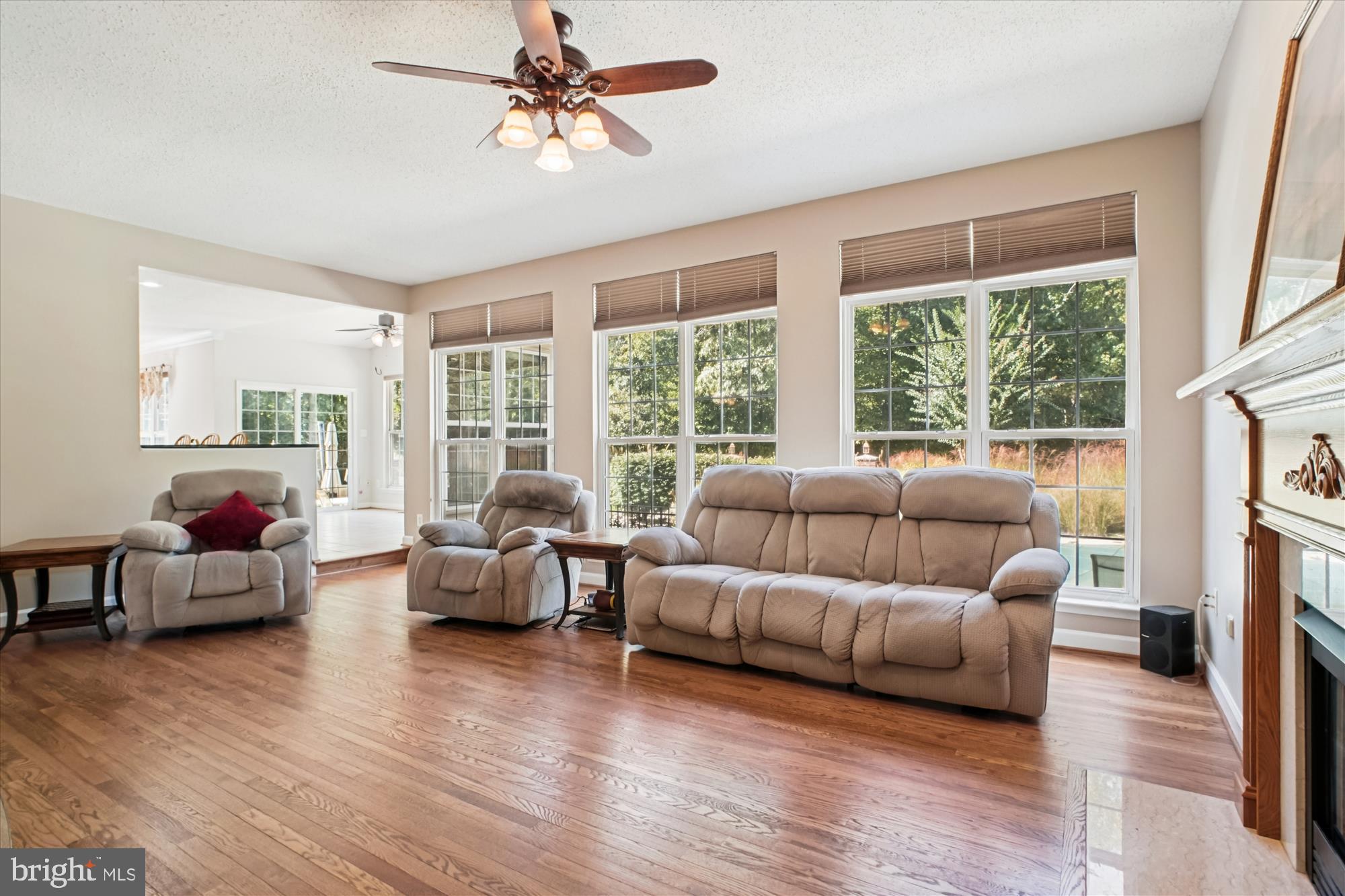 LONGMEADE - Residential