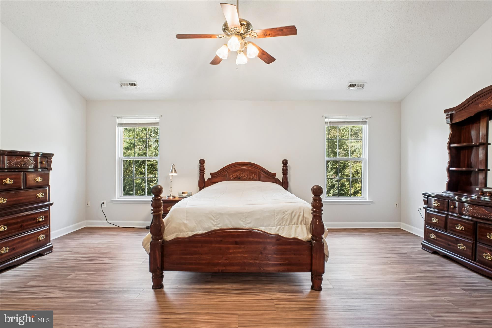 LONGMEADE - Residential