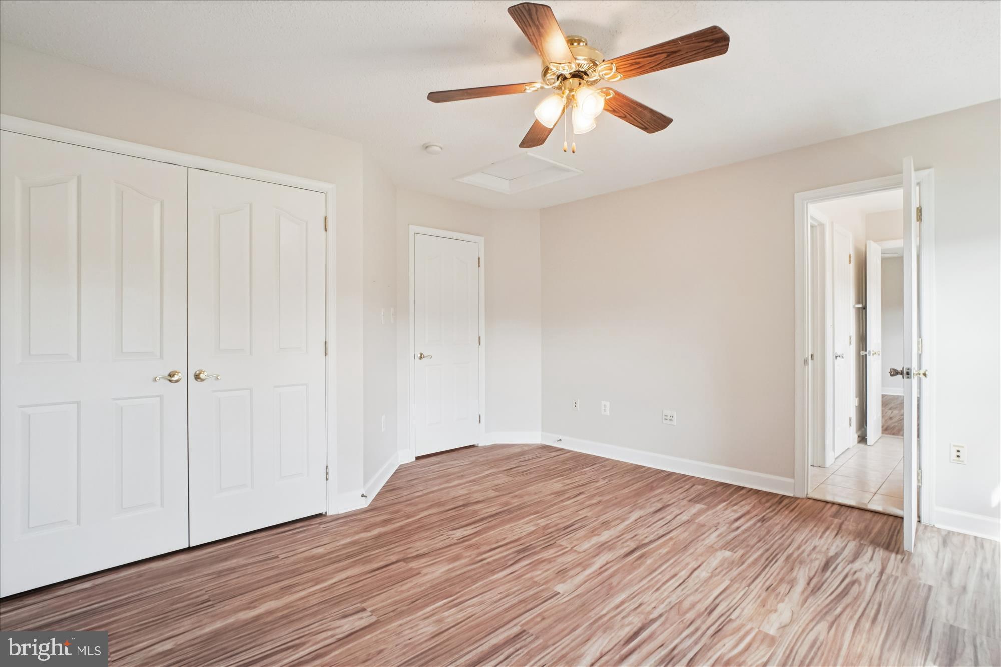 LONGMEADE - Residential