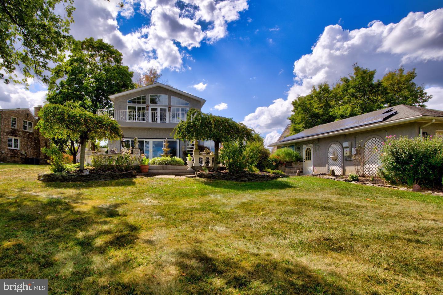 TERRACED HILLS - Residential