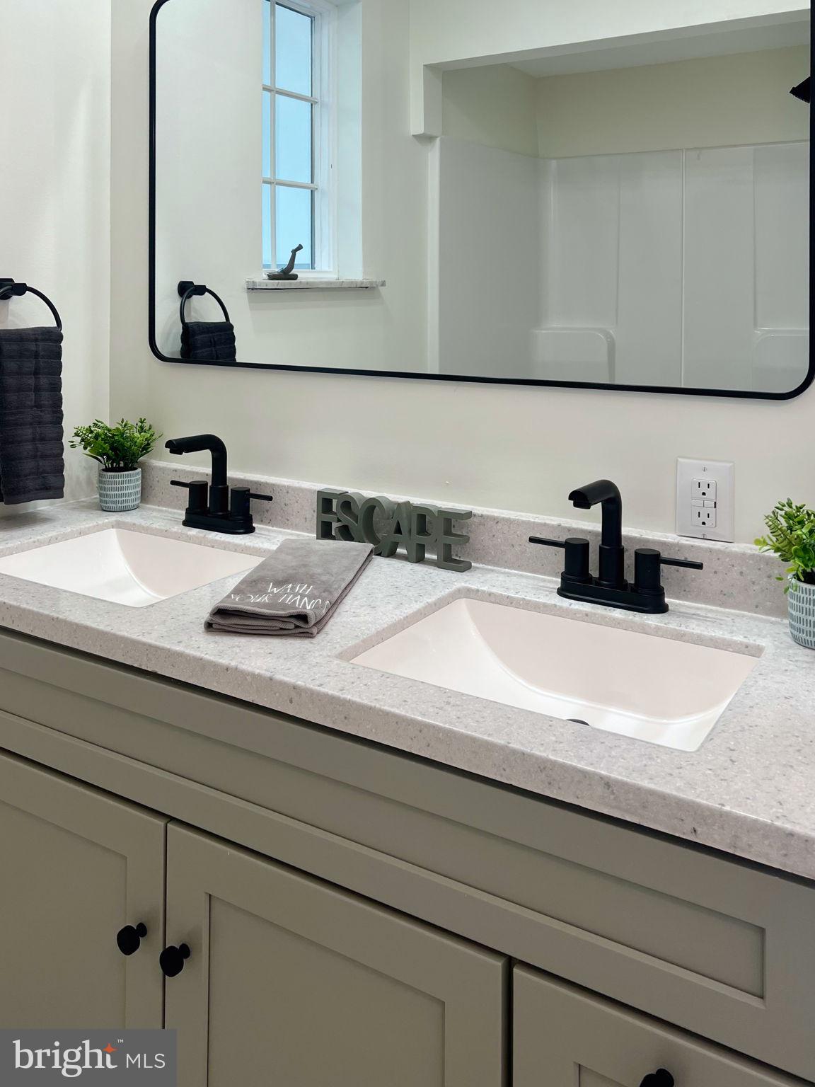 TERRACED HILLS - Residential