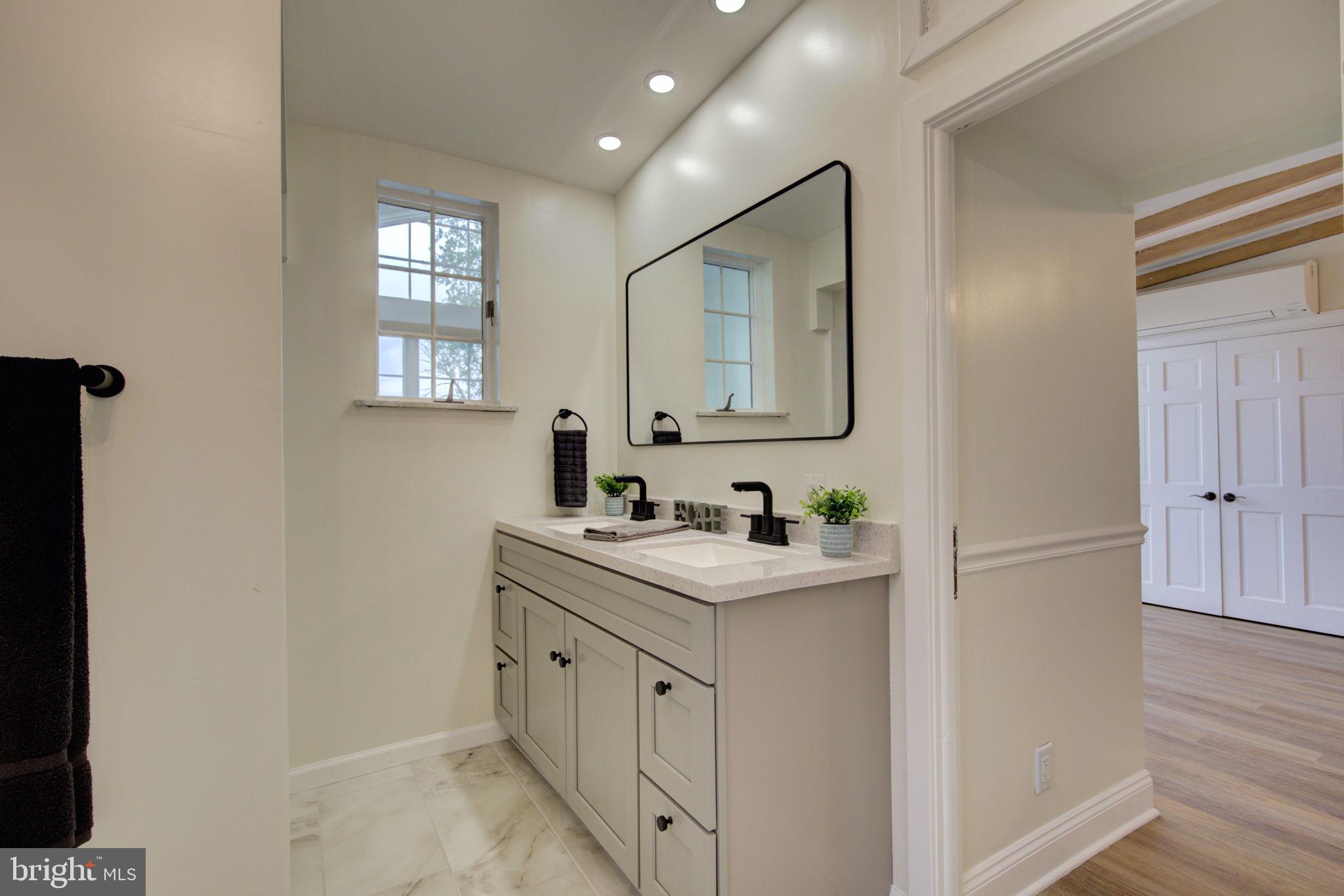 TERRACED HILLS - Residential