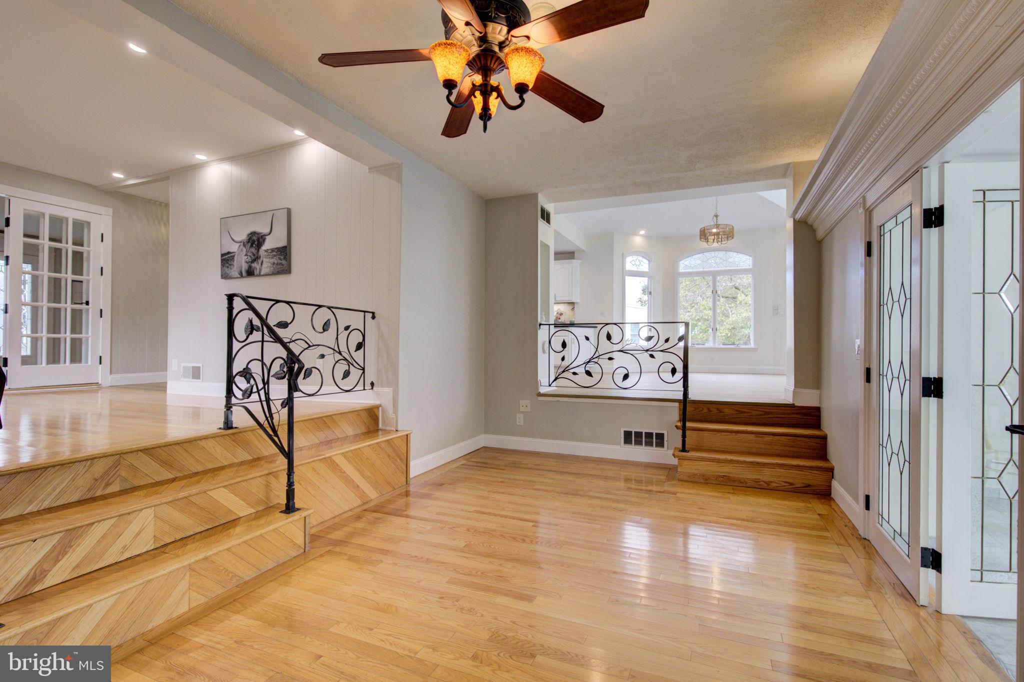 TERRACED HILLS - Residential