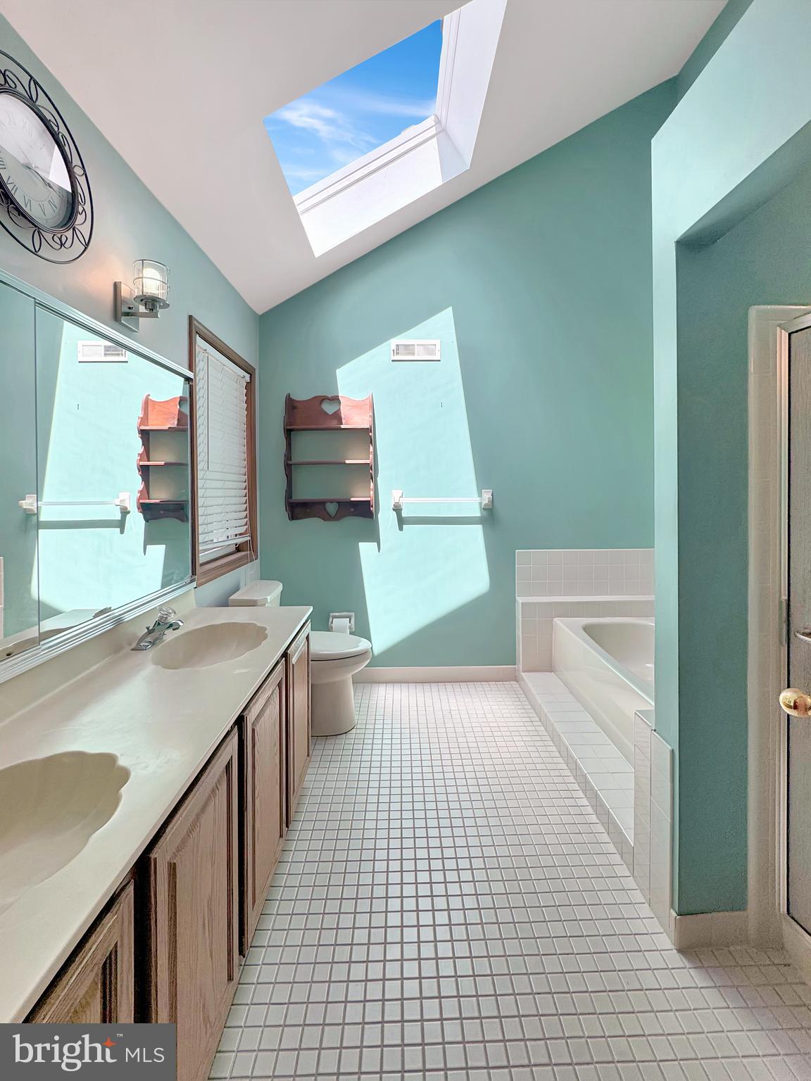 COLLEGEVILLE CROSS - Residential