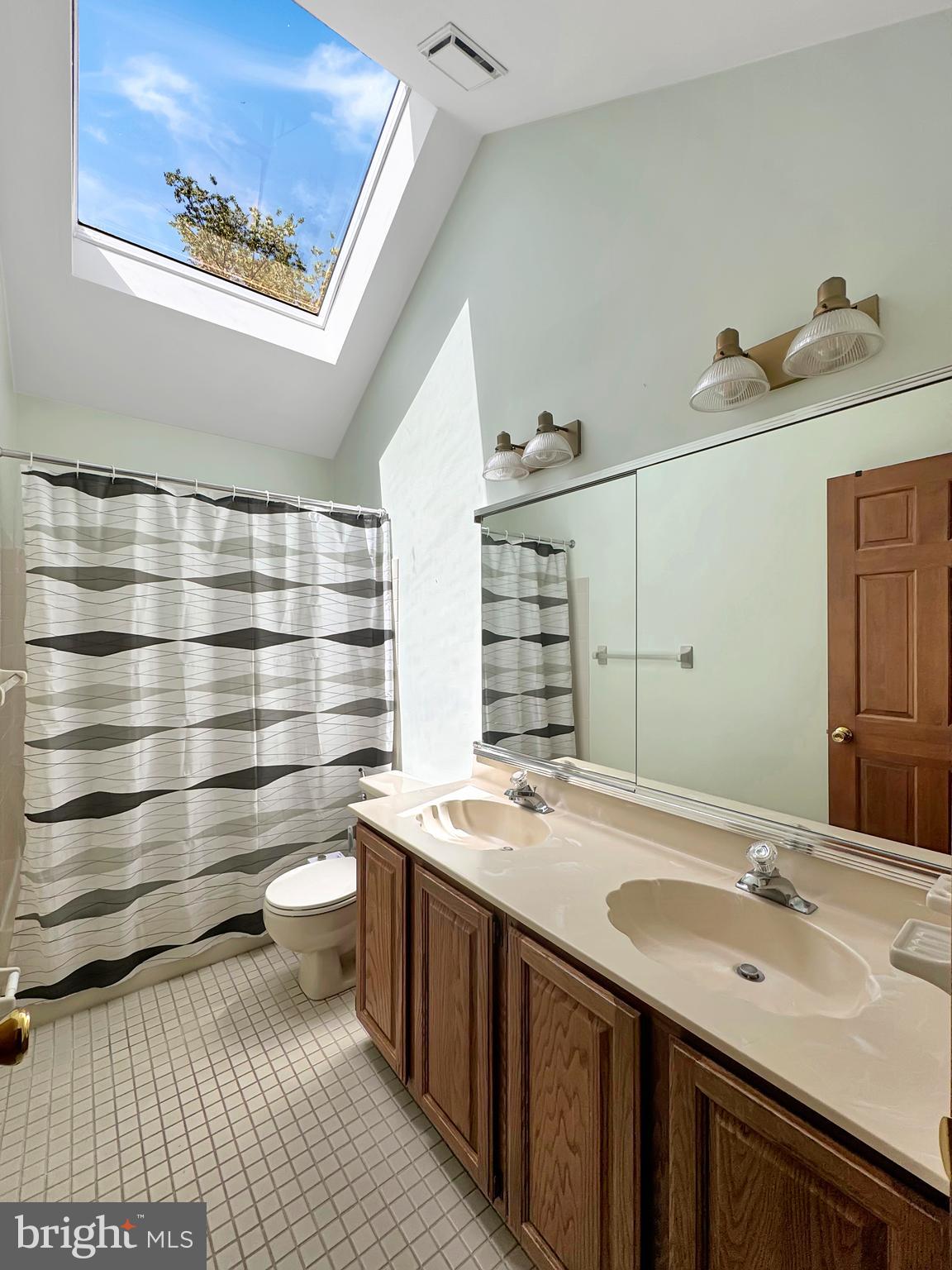 COLLEGEVILLE CROSS - Residential