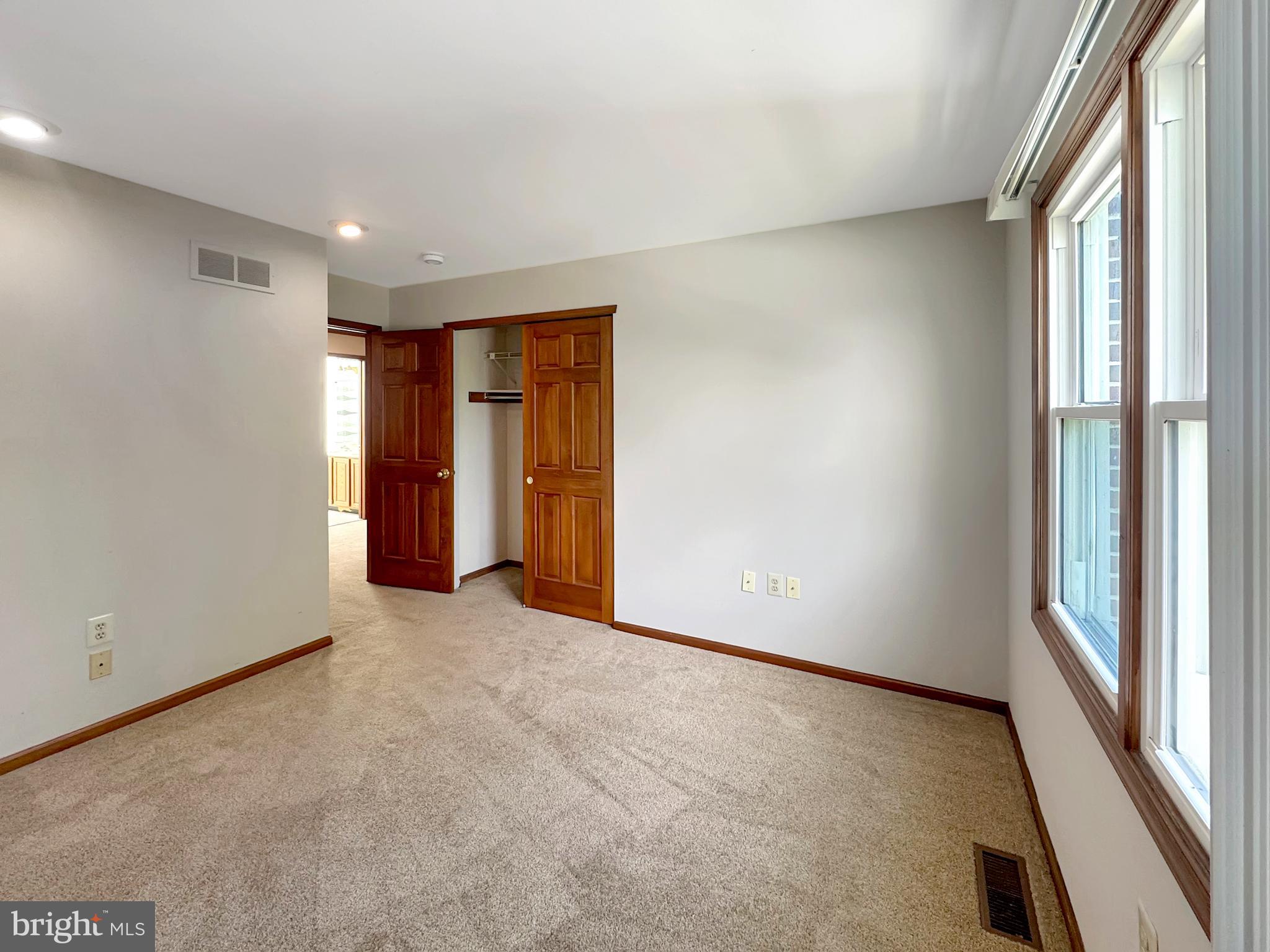 COLLEGEVILLE CROSS - Residential