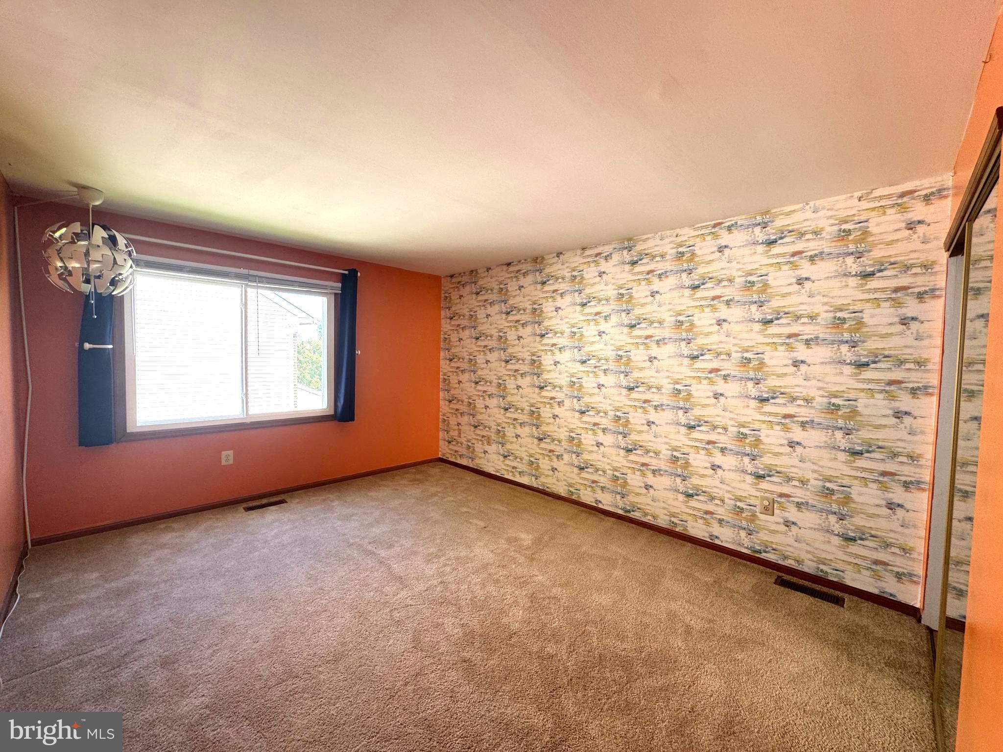COLLEGEVILLE CROSS - Residential