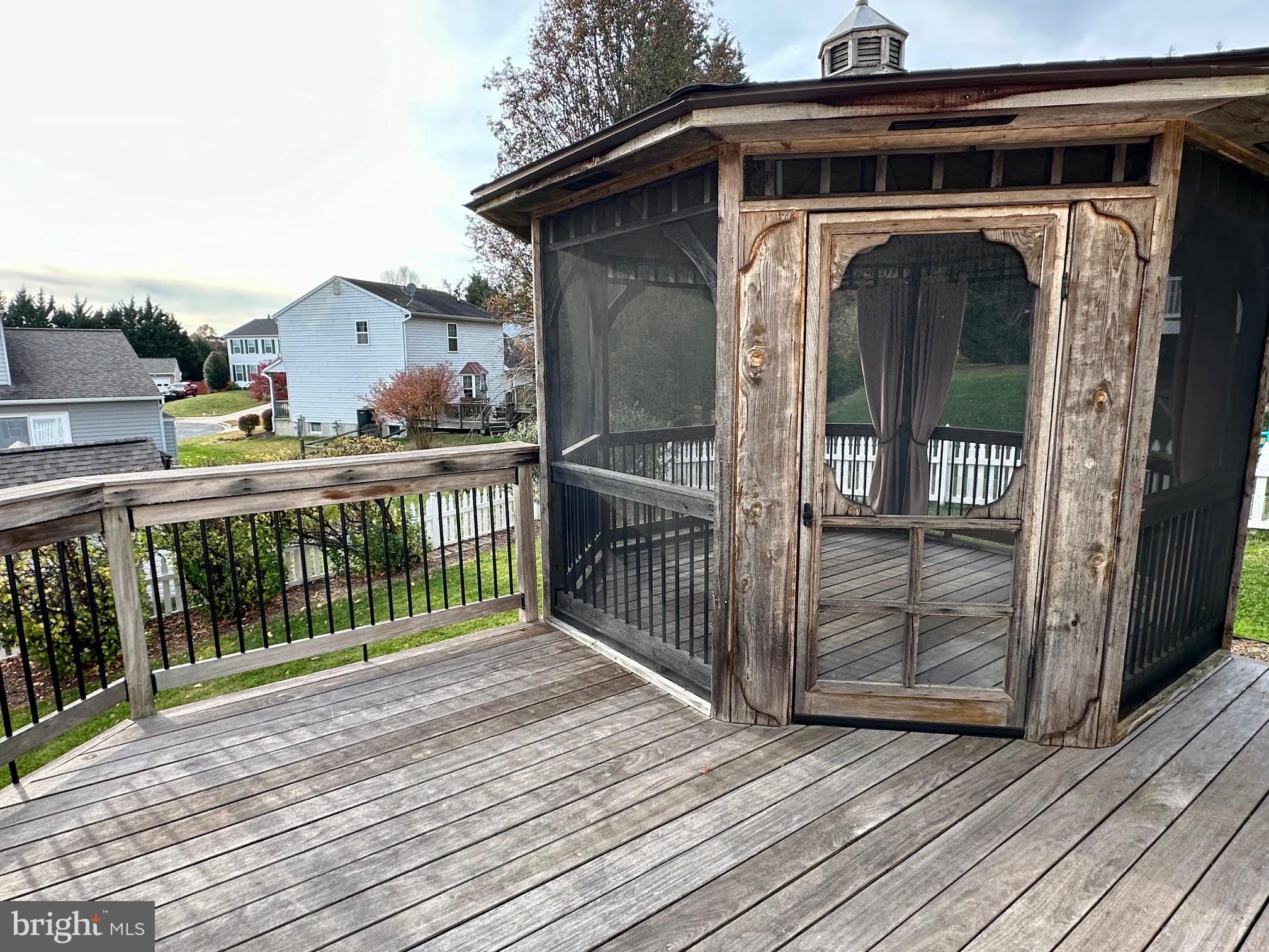 ELDERSBURG ESTATES - Residential