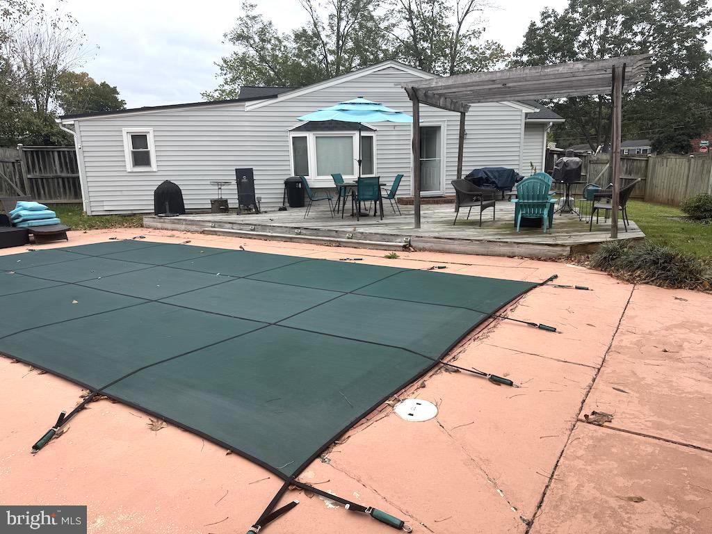 WEST GATE OF LOMOND - Residential Lease