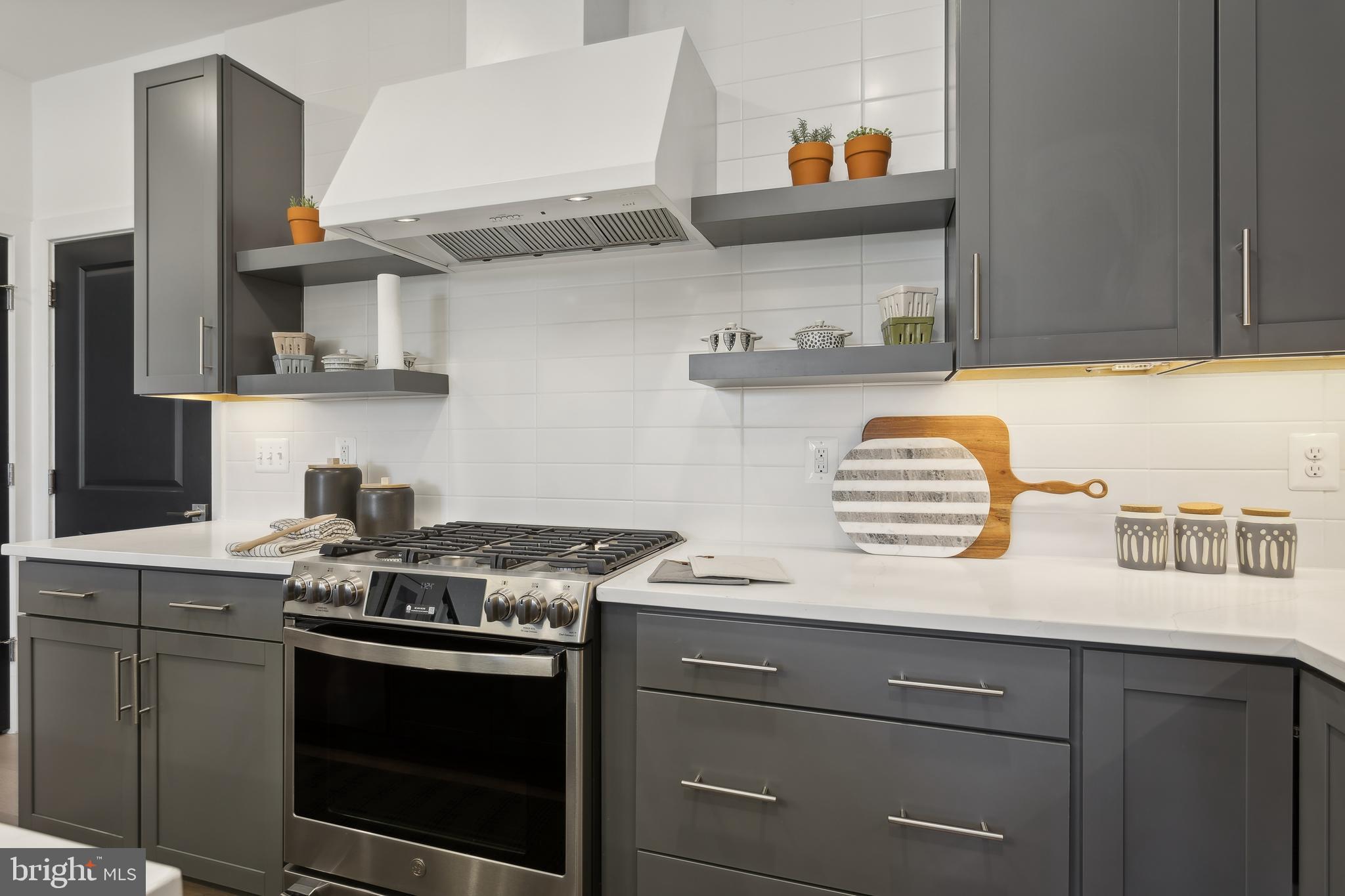 LOCKE LANDING - Residential