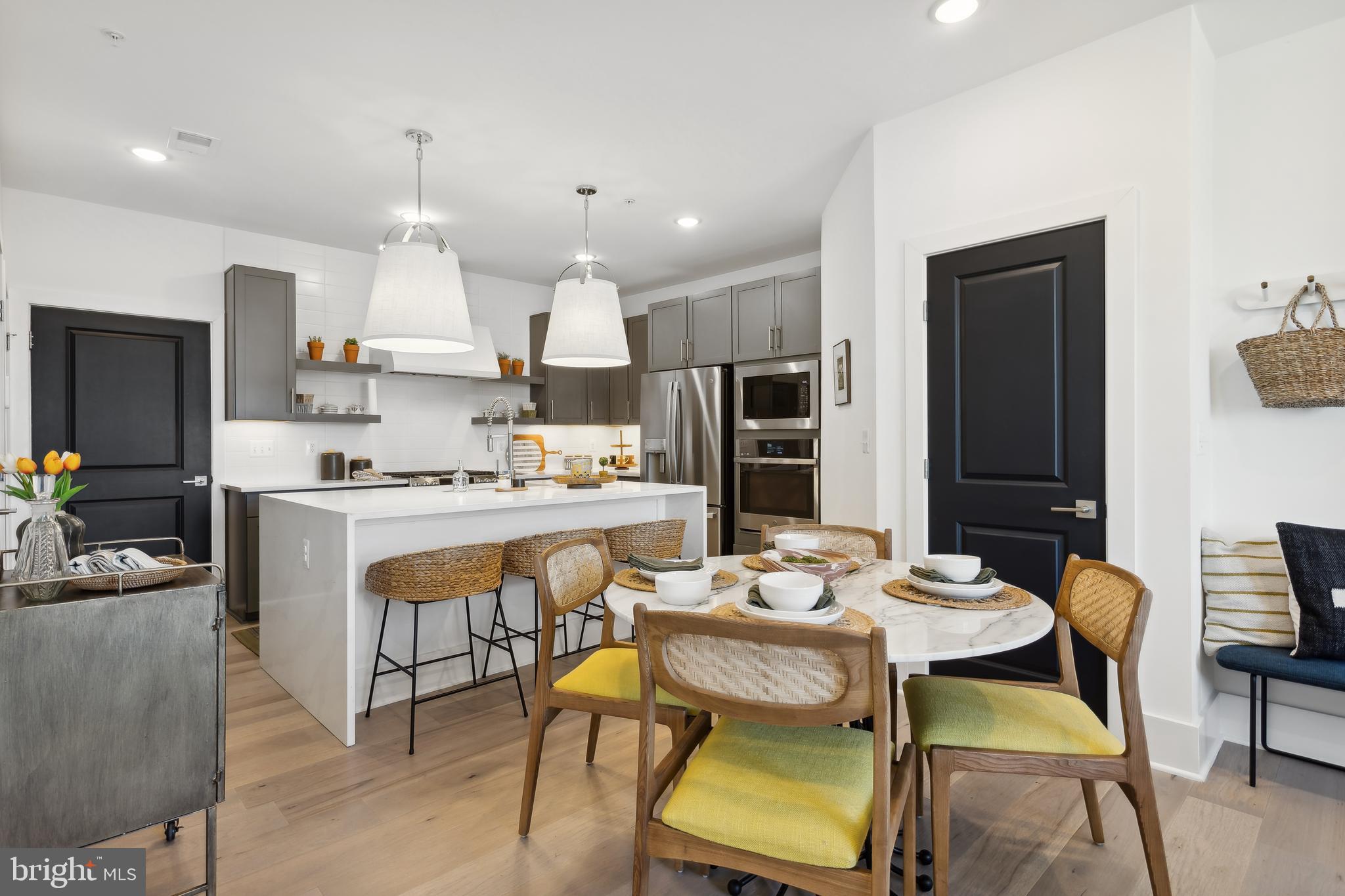 LOCKE LANDING - Residential