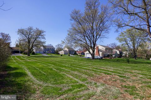 Photo of 1105 Hempfield Drive, LANCASTER, PA 17601 (MLS # PALA2066486)