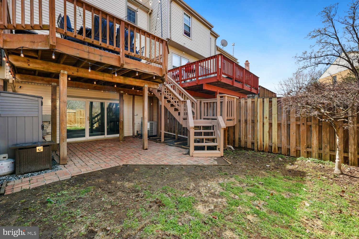 CENTER TERRACE - Residential