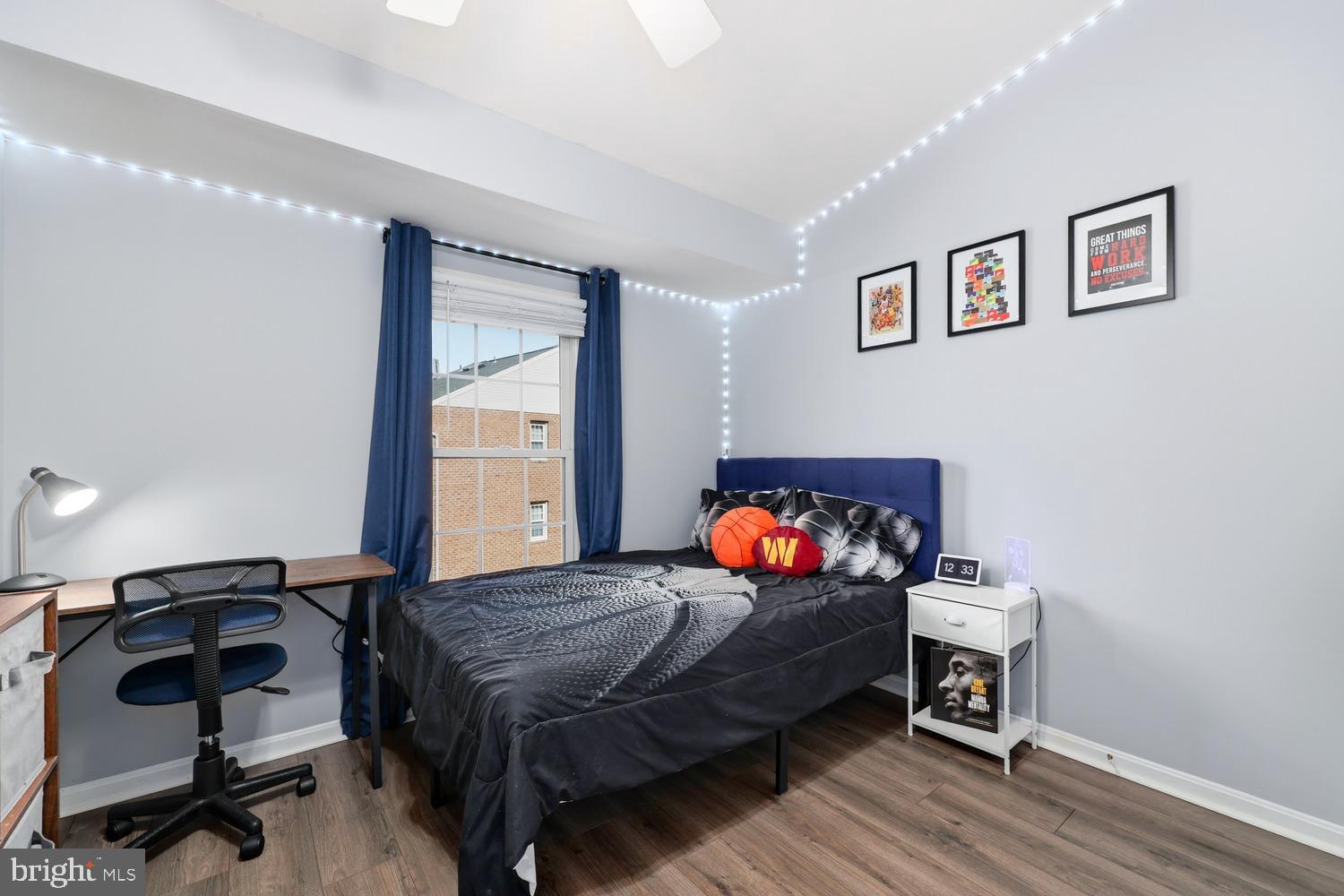 CENTER TERRACE - Residential