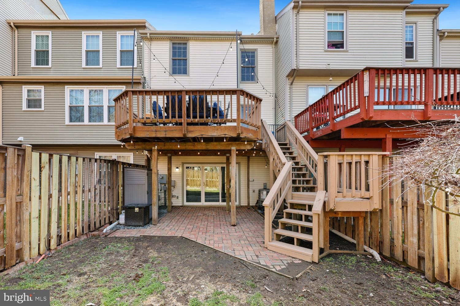 CENTER TERRACE - Residential