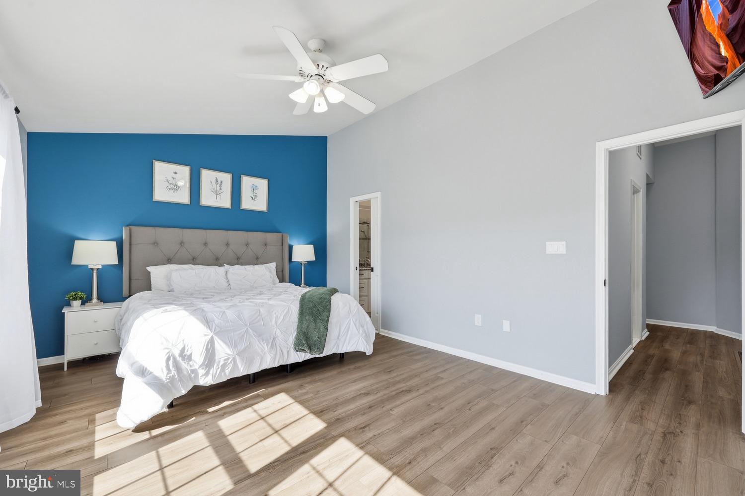 CENTER TERRACE - Residential