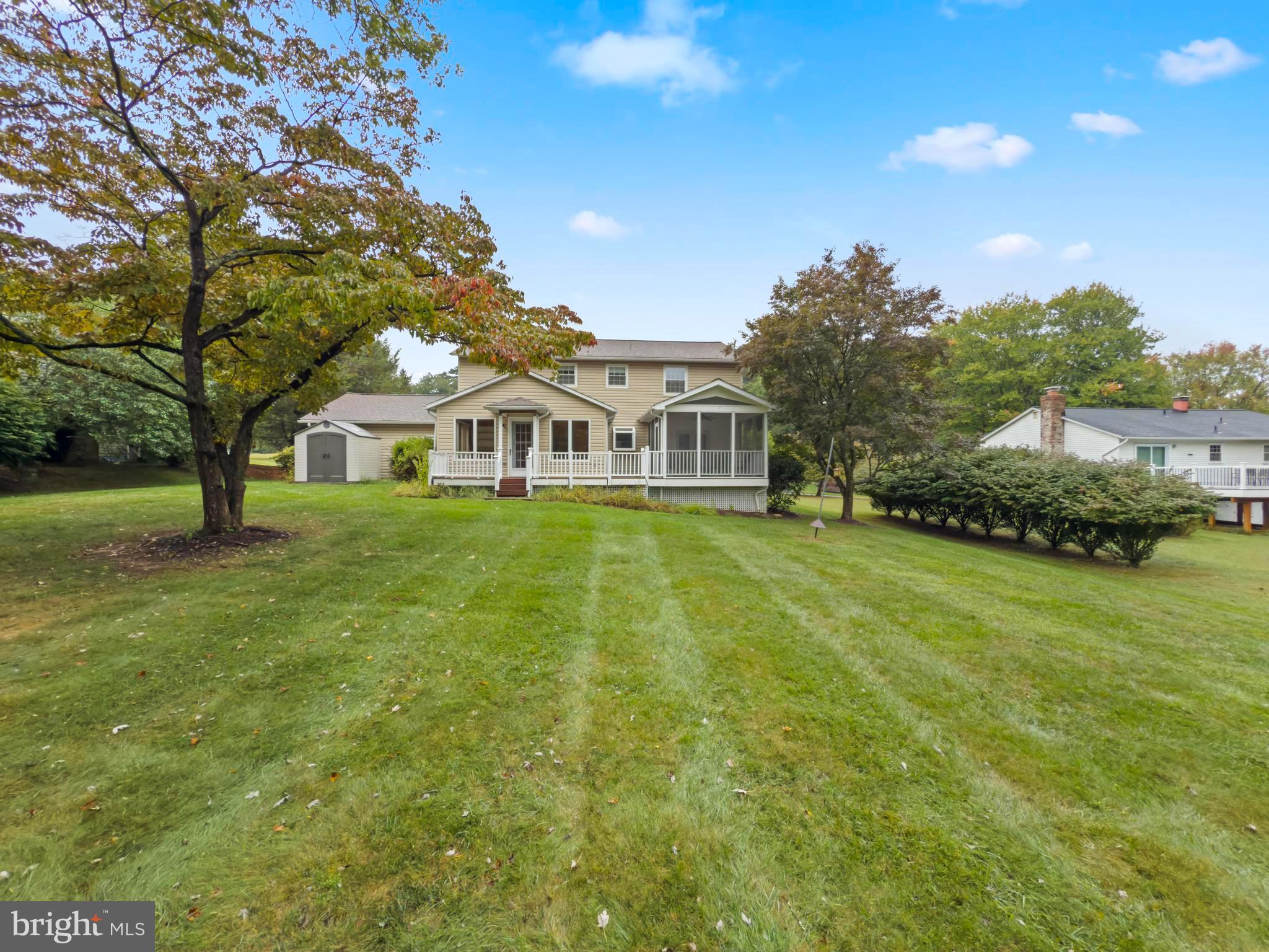 CHATEAU VALLEY - Residential Lease