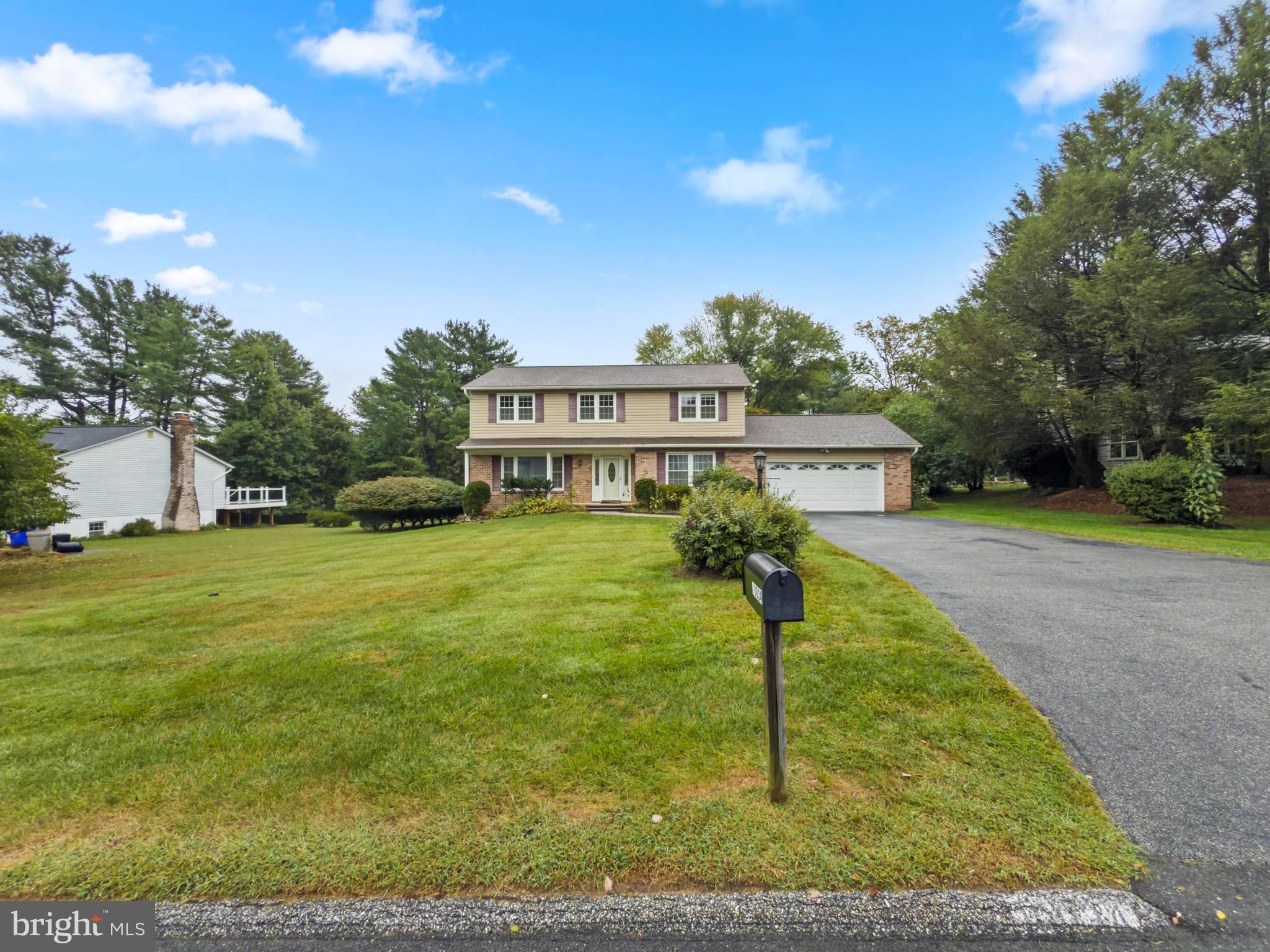 CHATEAU VALLEY - Residential Lease