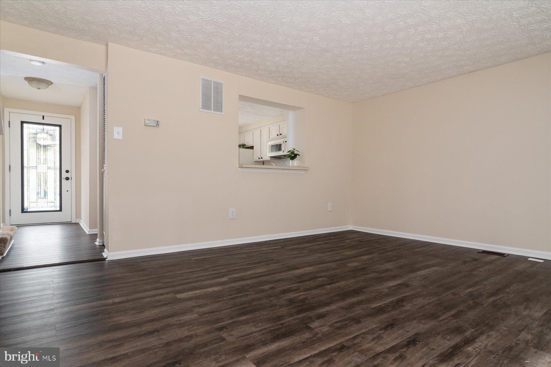 ULMSTEAD GARDENS - Residential