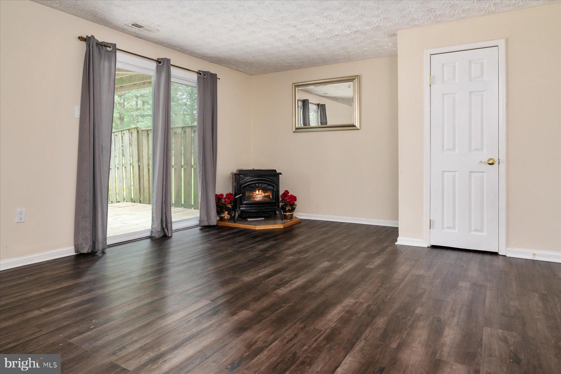 ULMSTEAD GARDENS - Residential