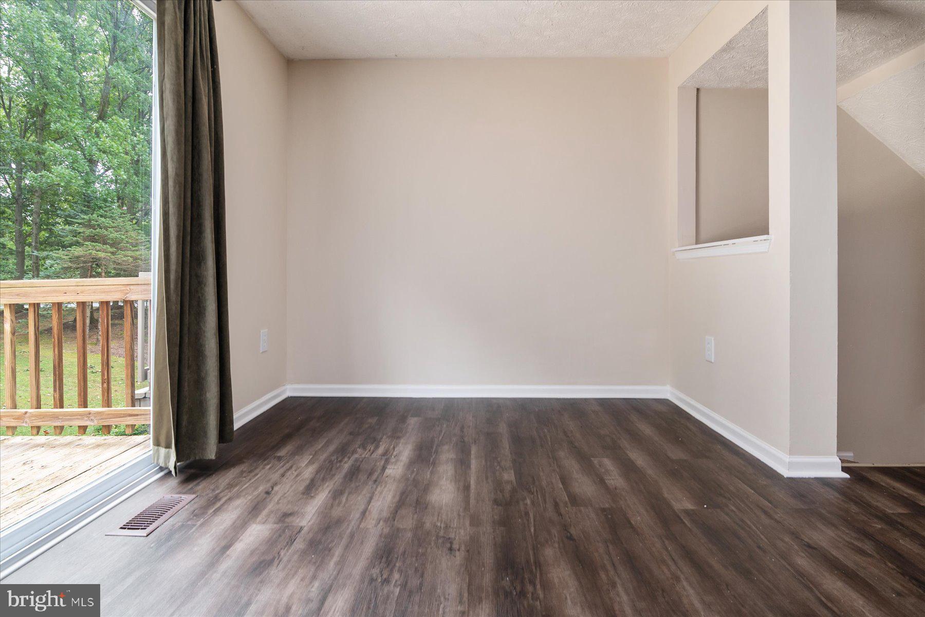 ULMSTEAD GARDENS - Residential