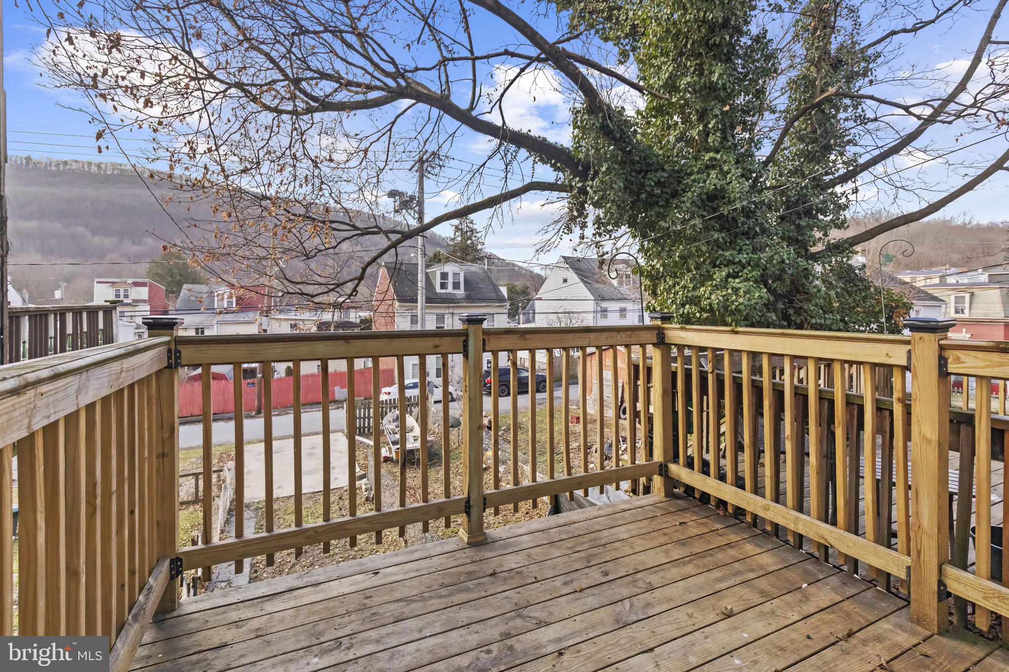 ASHLAND - Residential