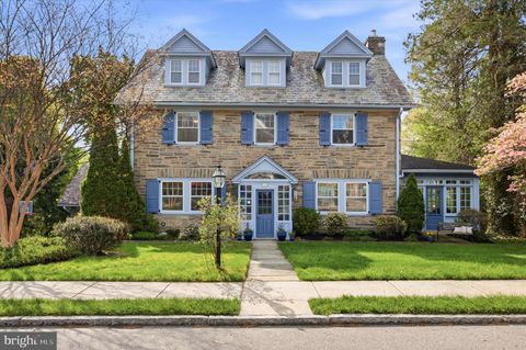Photo of 318 N Bowman Avenue, MERION STATION, PA 19066 (MLS # PAMC2176388)
