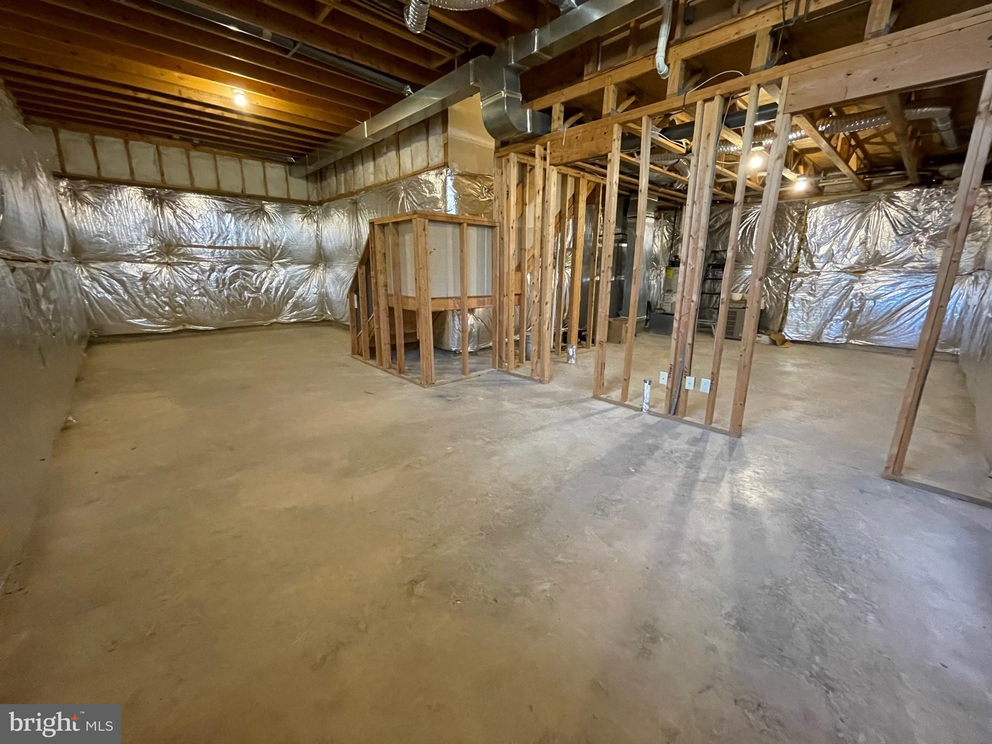 HICKORY HILLS NORTH - Residential Lease