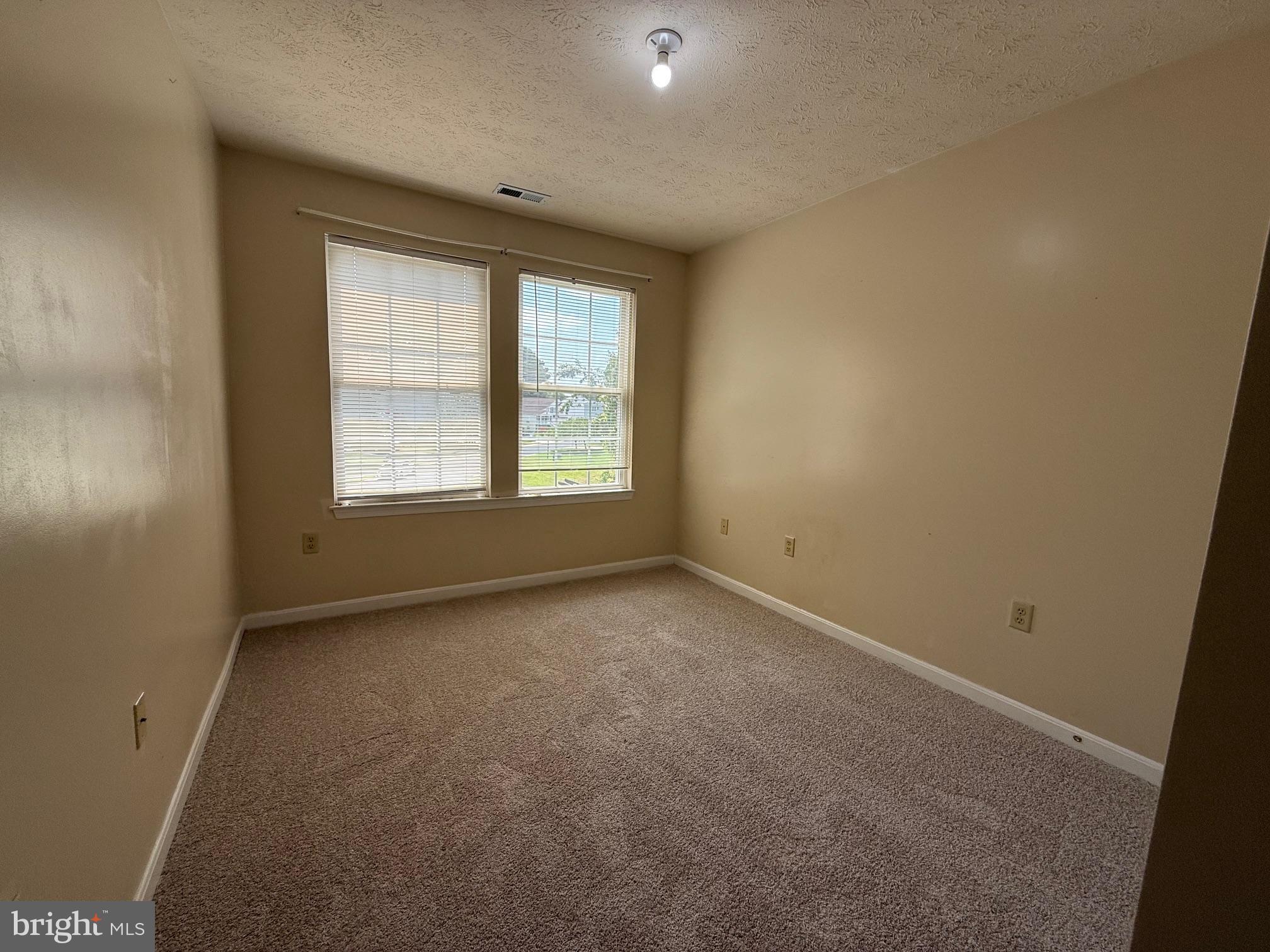 HICKORY HILLS NORTH - Residential Lease