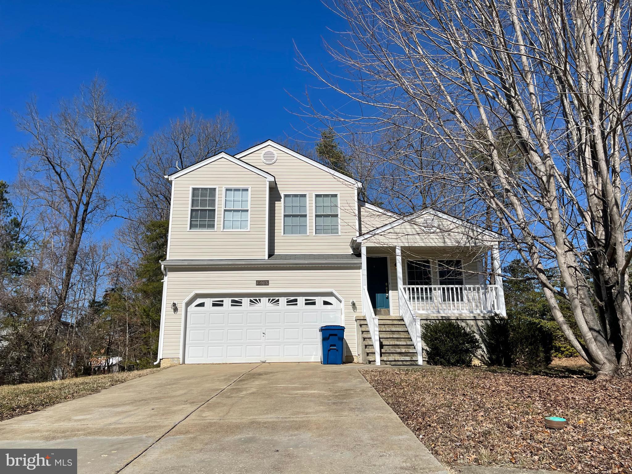 Beautifully maintained 3bedroom house located in the middle of everything! Very close to PAX and restaurants in the area. Available for move in right away. Minimum CS 700 minimum income 2.5x rent amount. No pets, no exceptions. Brand new carpet throughout most the house